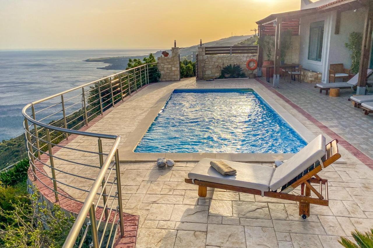 Maistros Villa Rodakino Exterior photo