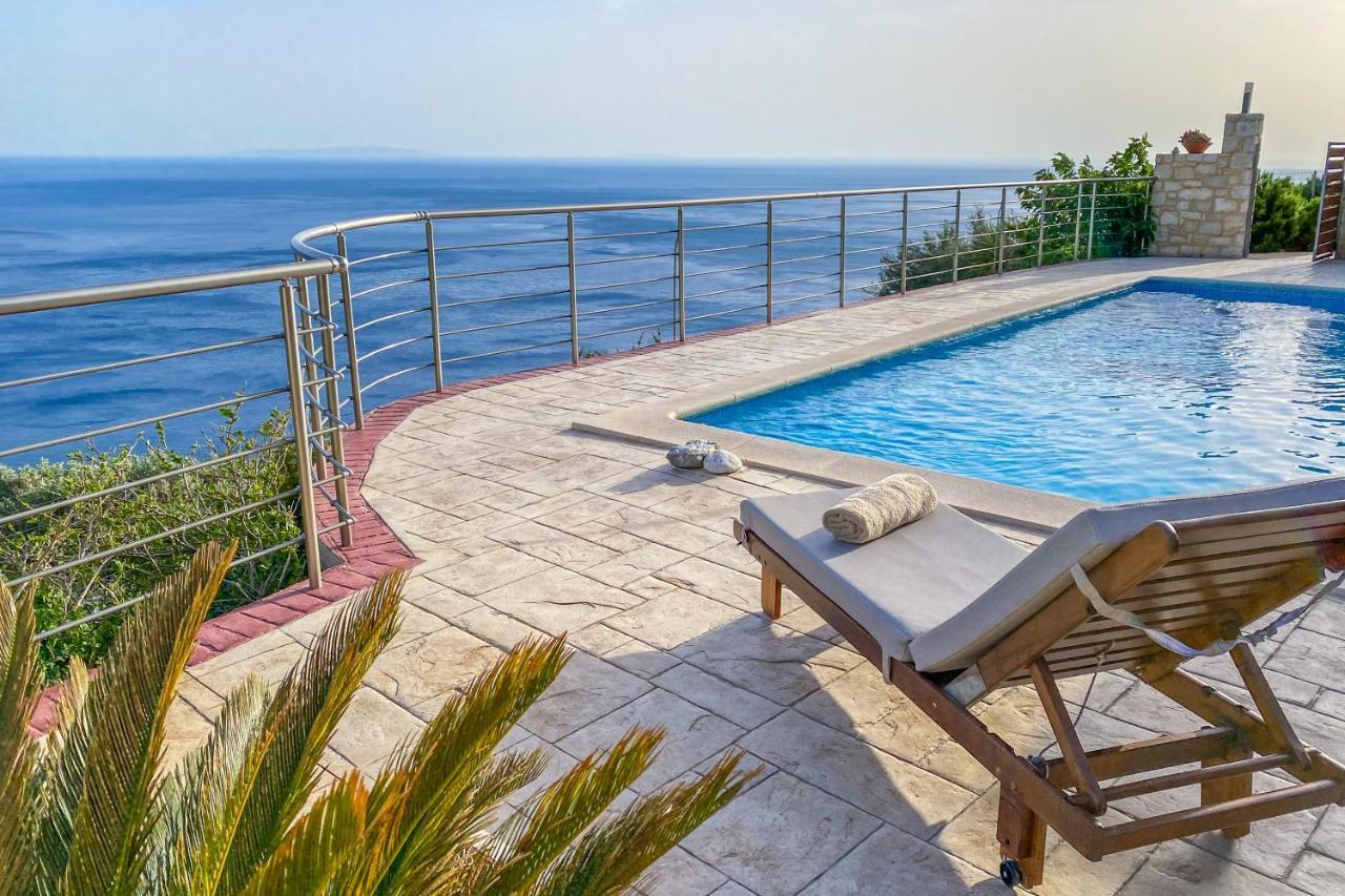 Maistros Villa Rodakino Exterior photo